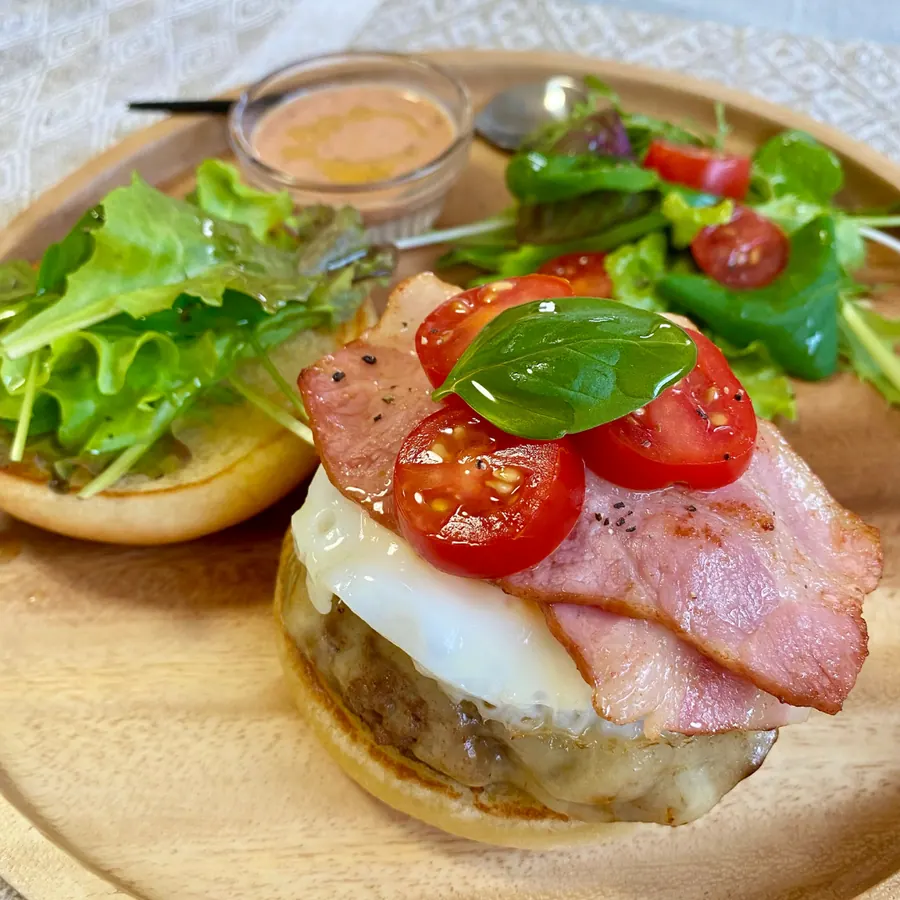 野菜たっぷり♪俺の月見バーガー 【20min】 の作り方 9