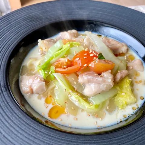 《濃厚！白菜と鶏肉のあんかけ、白だし豆乳スープ沖縄そば》