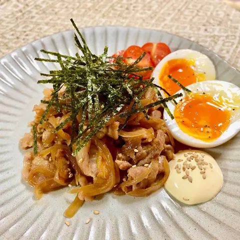 ご飯が止まらない！コク旨の豚肉の生姜焼き